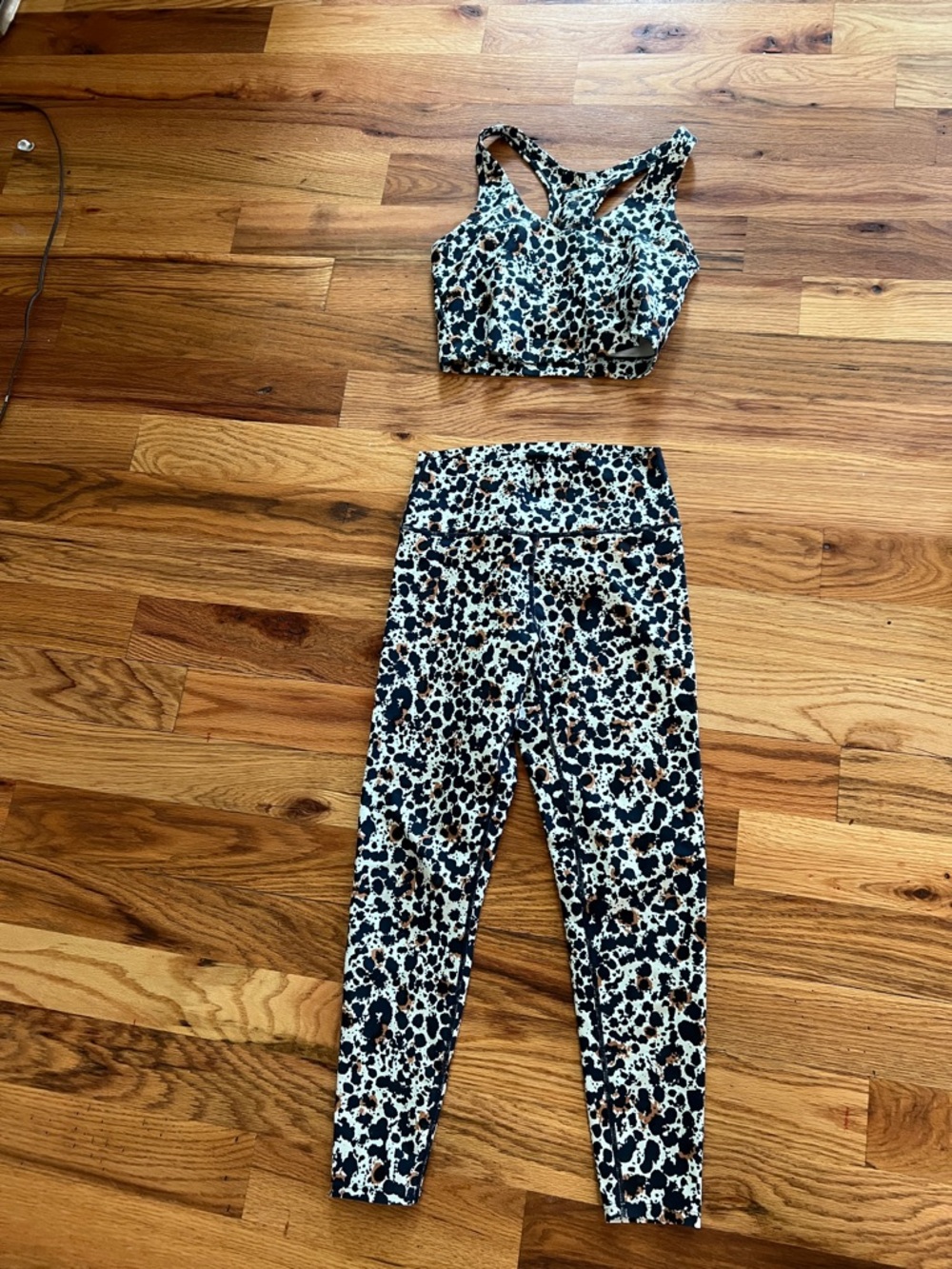 SAGE Print High-Waist Leggings & Sports Bra Set - Black, White, Brown